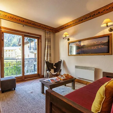 Le Cristal Gm7 Mountain View, Pool, Private Sauna & Parking - Happy Apartment *