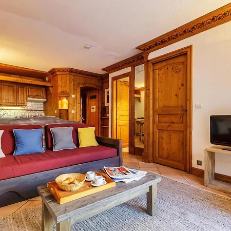 Le Cristal Gm7 Mountain View, Pool, Private Sauna & Parking - Happy Chamonix