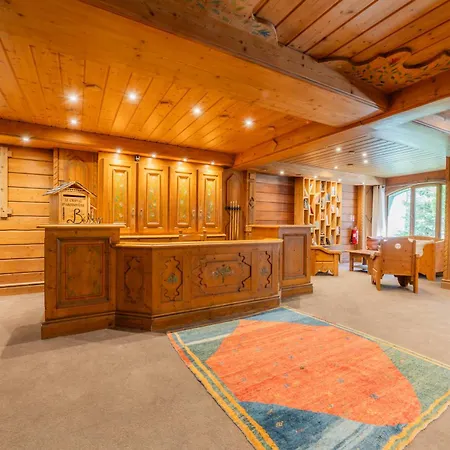 Le Cristal Gm7 Mountain View, Pool, Private Sauna & Parking - Happy Apartment *